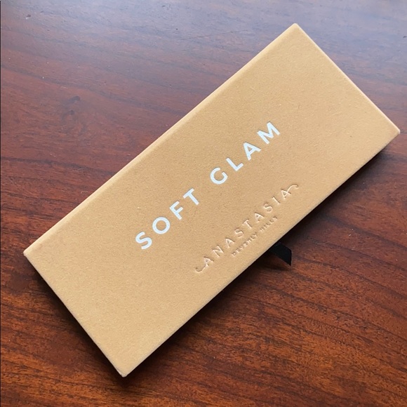 Anastasia Beverly Hills Other - Anastasia Beverly Hills SOFT GLAM palette🎨🌟